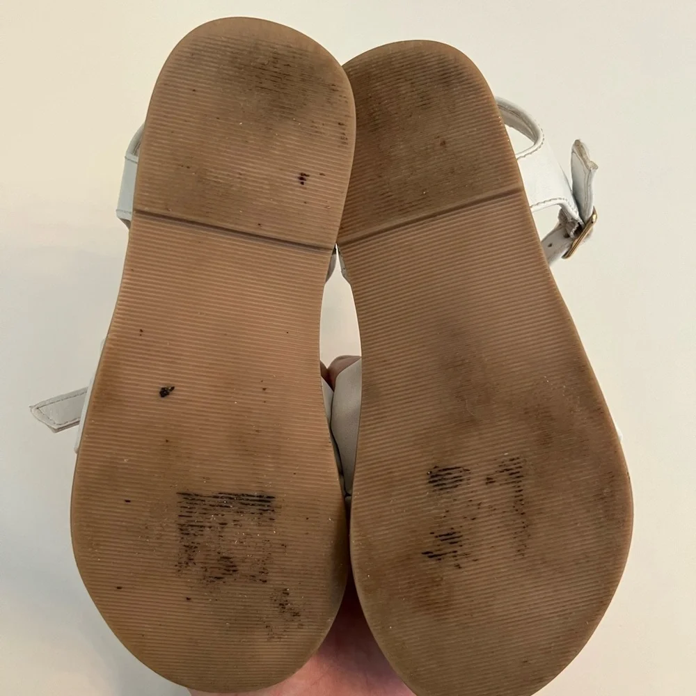 VGUC Girl’s Knotted Sandal with Ankle Strap